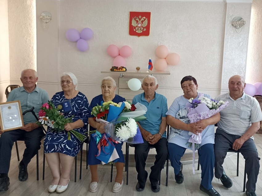Лучшие супруги Шелопугино и Красного Чикоя Забайкалья получили награду «За любовь и верность»